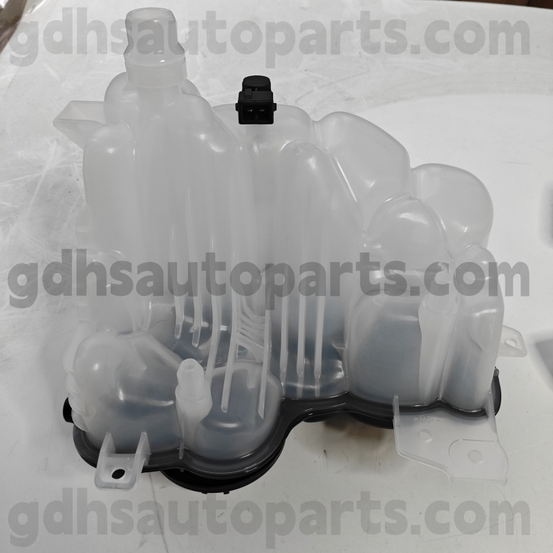 996316 Nissens Expansion Tank til Range Rover Velar OE NO. LR128194